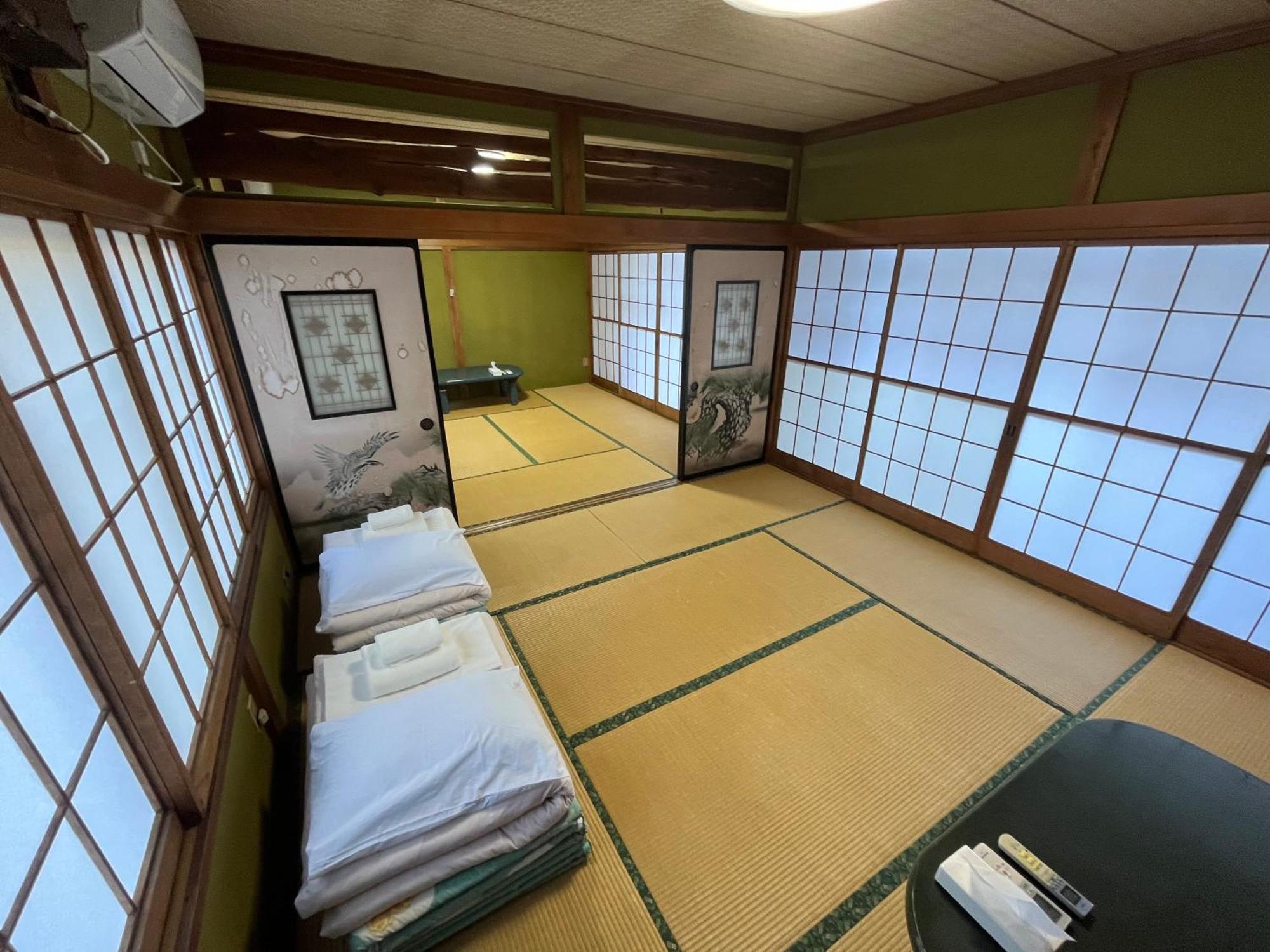 Gasthaus ふる里 Fujikawaguchiko Exterior foto